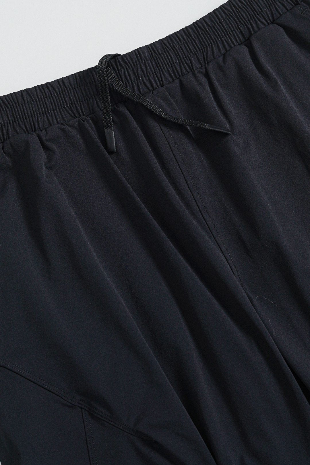 Image of Hem Bond Shorts 7'