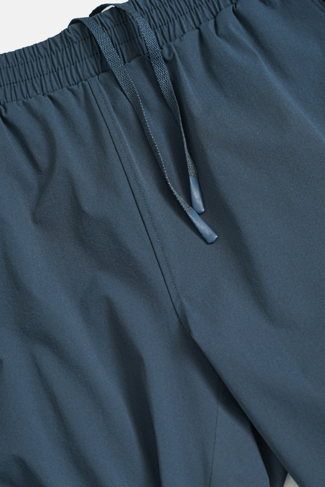 Image of Hem Bond Shorts 7'