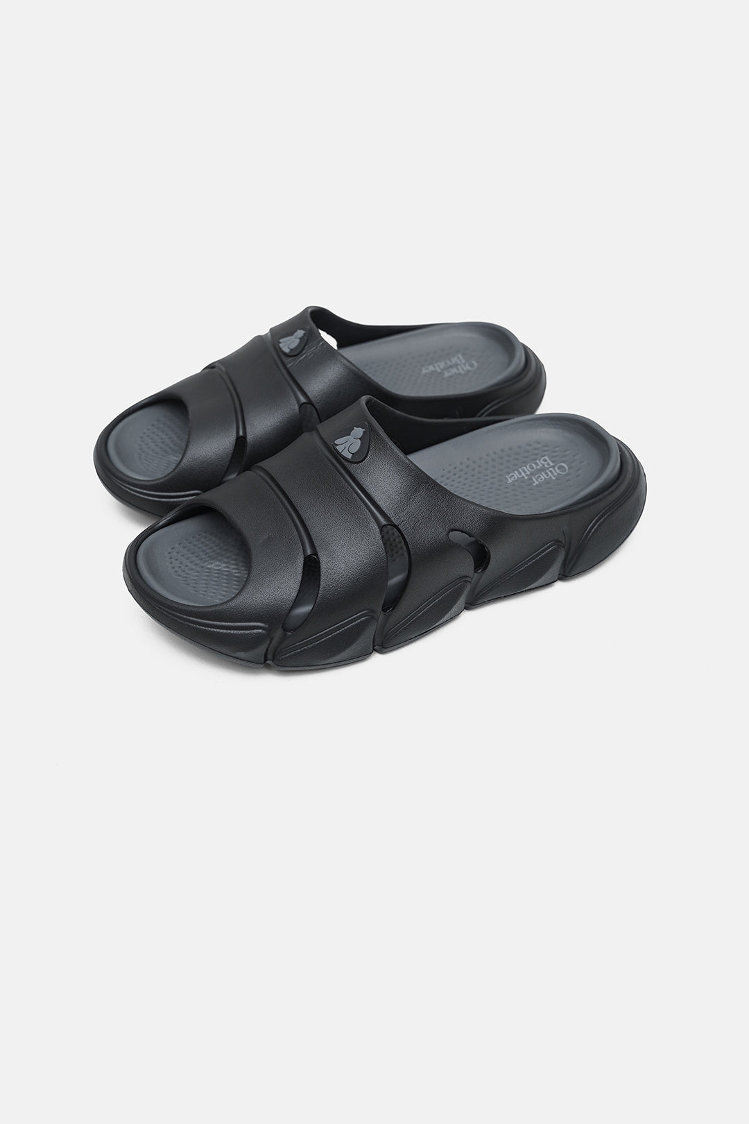 Off-Court Eva Slipper