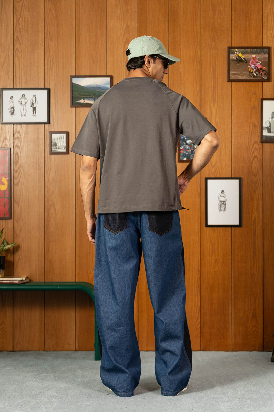 Bungee Cord Basic Tee