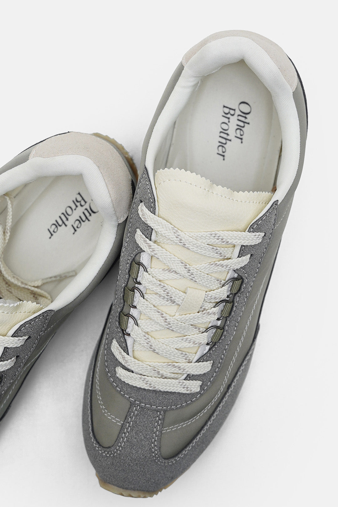 Utility Retro Trainers