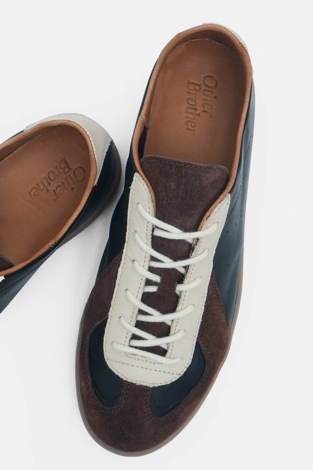 Leather Terrace Sneaker 03
