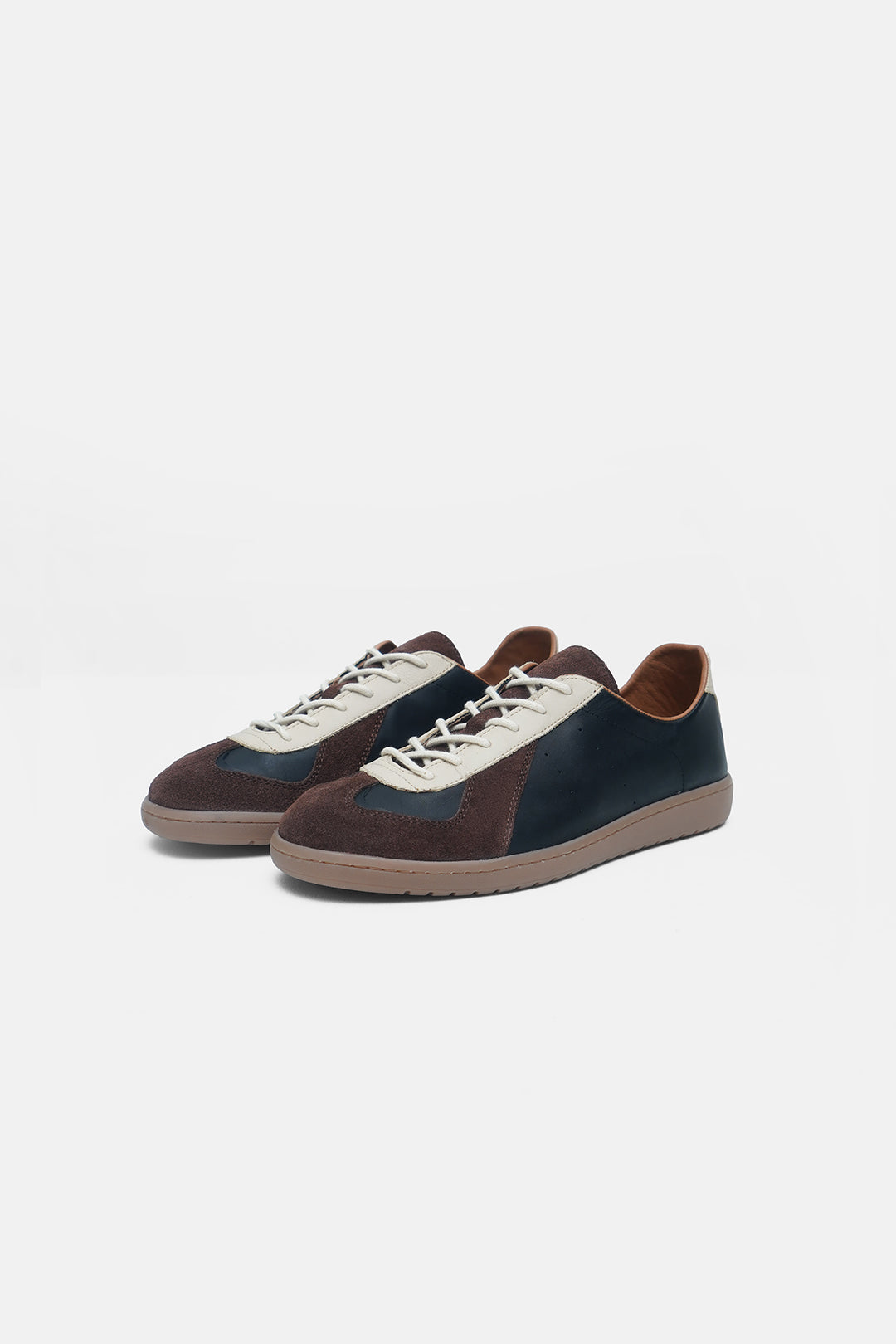 Leather Terrace Sneaker 03