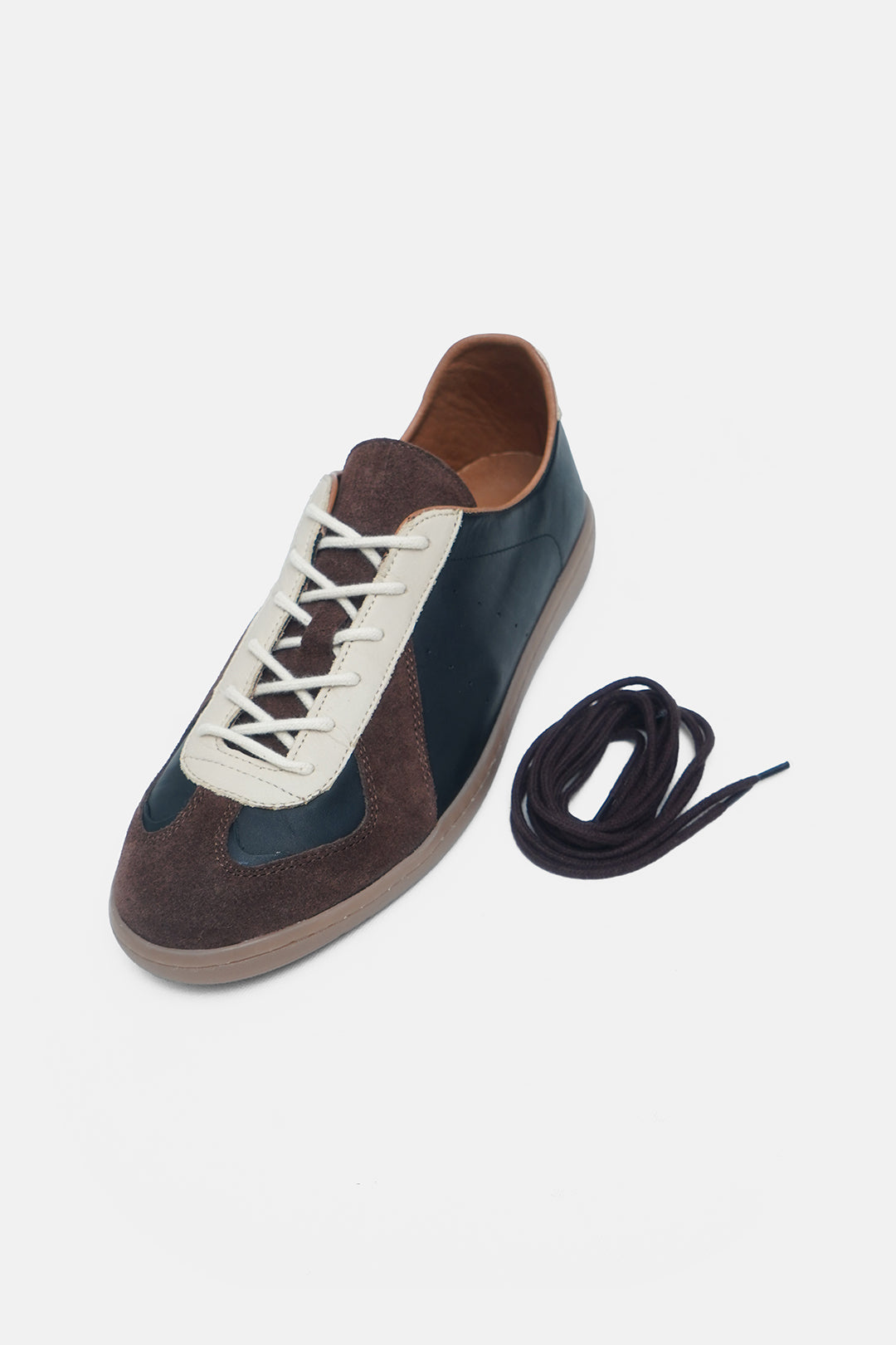 Image of Leather Terrace Sneaker 03