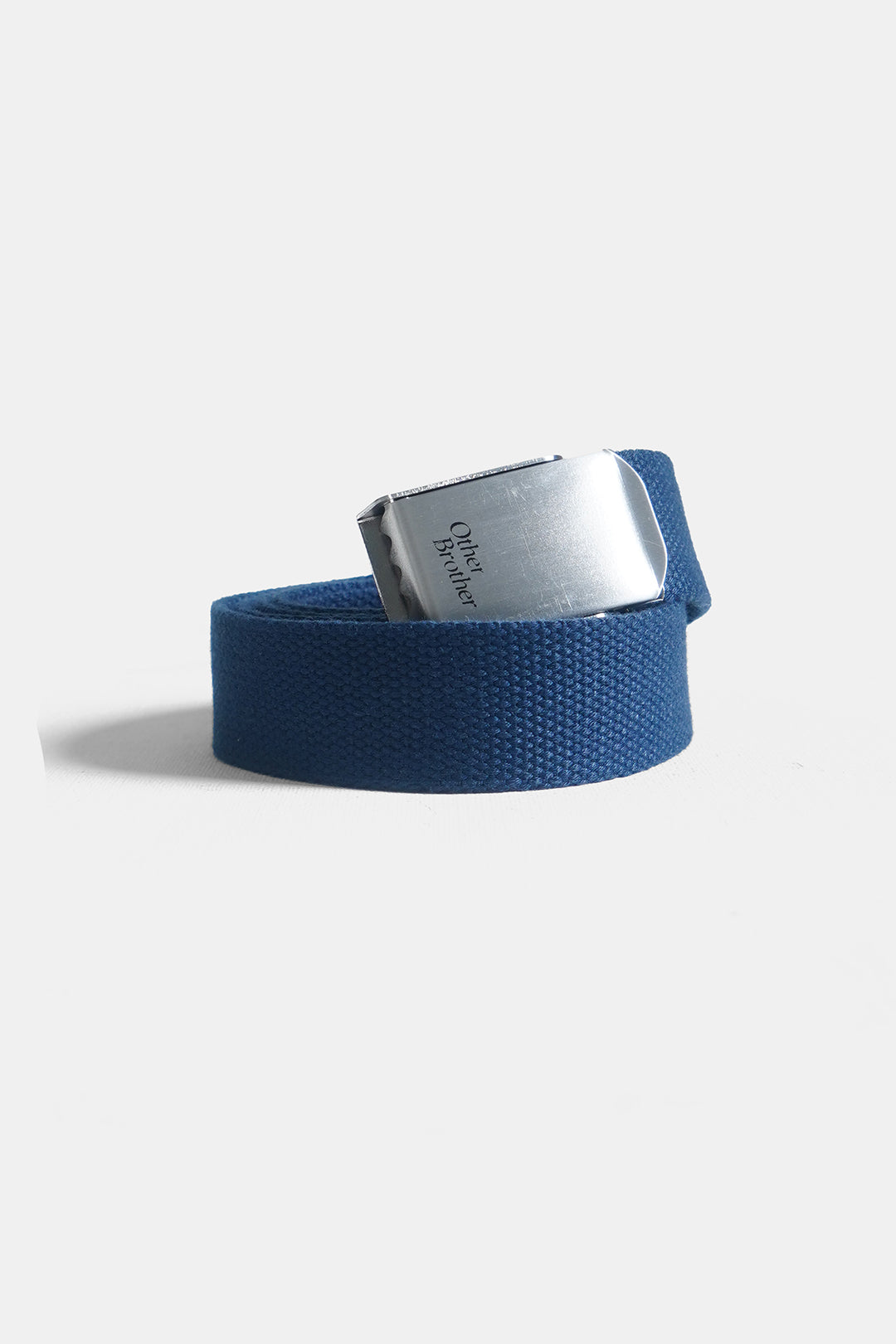 Sporty Mid Buckle