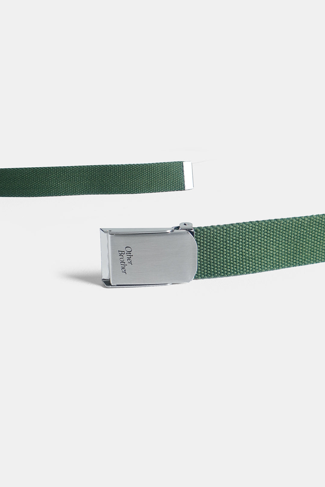 Sporty Mid Buckle