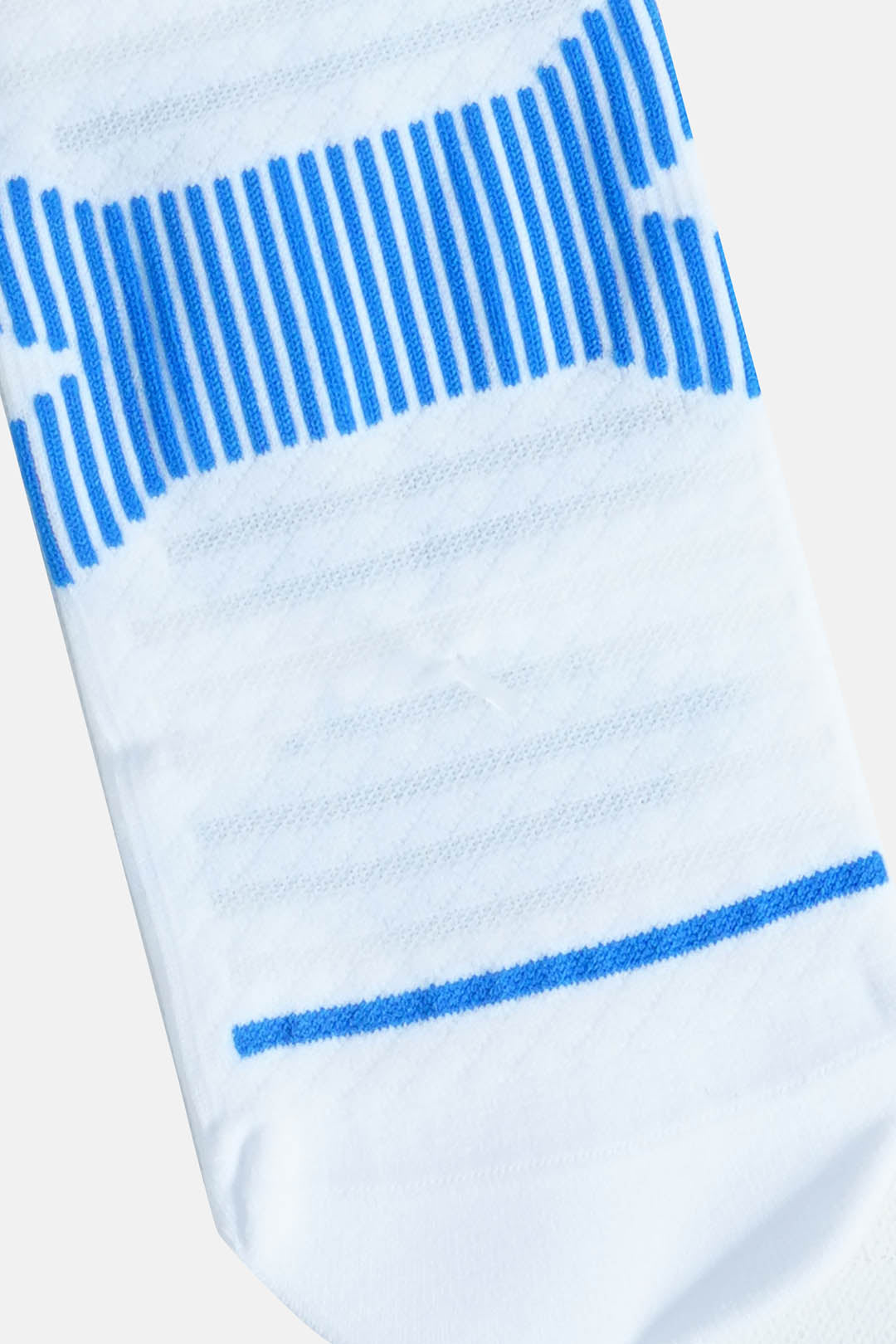 Image of Aero Knit Mid