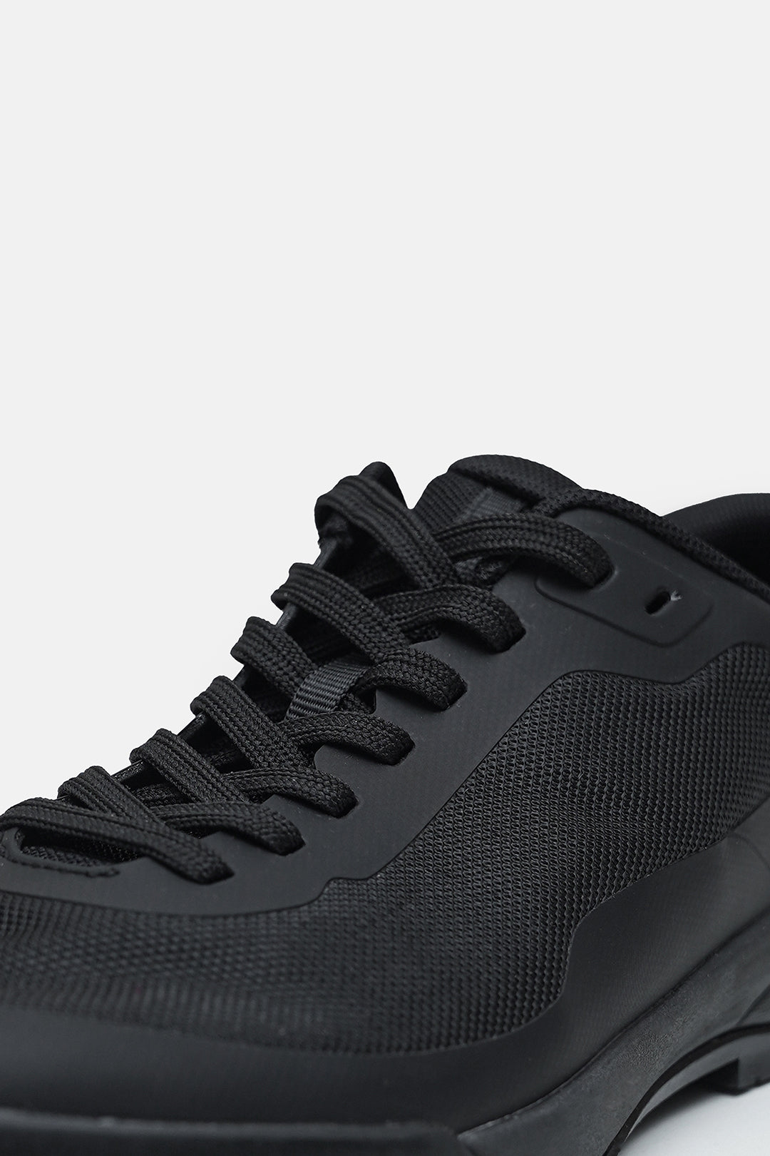 Image of Mesh Grip Sneaker