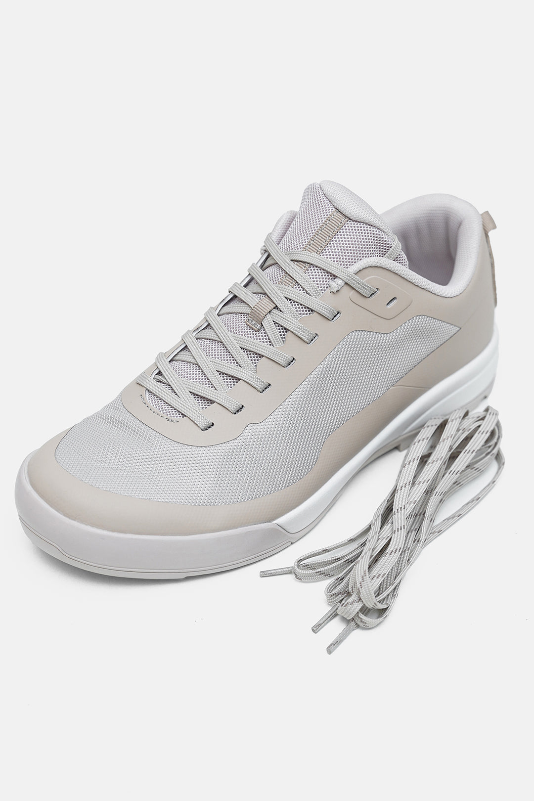 Mesh Grip Sneaker