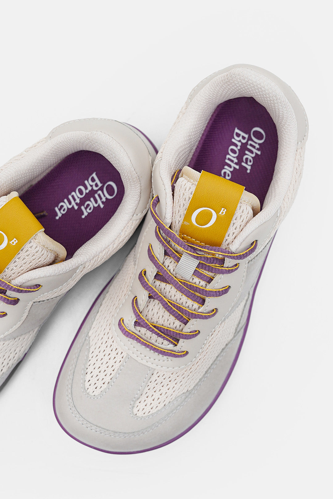 Court Trainers 01