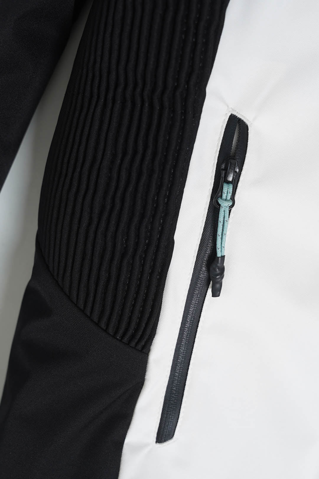 Chalet Alpine Jacket - Water Resist