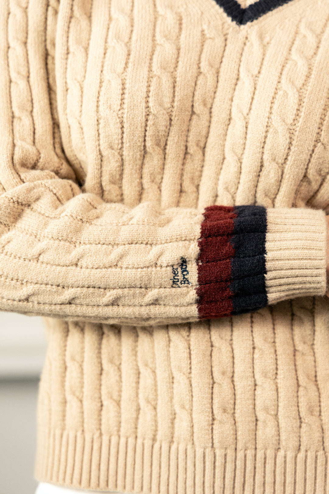 Image of Cricket Girlie V-Sweater
