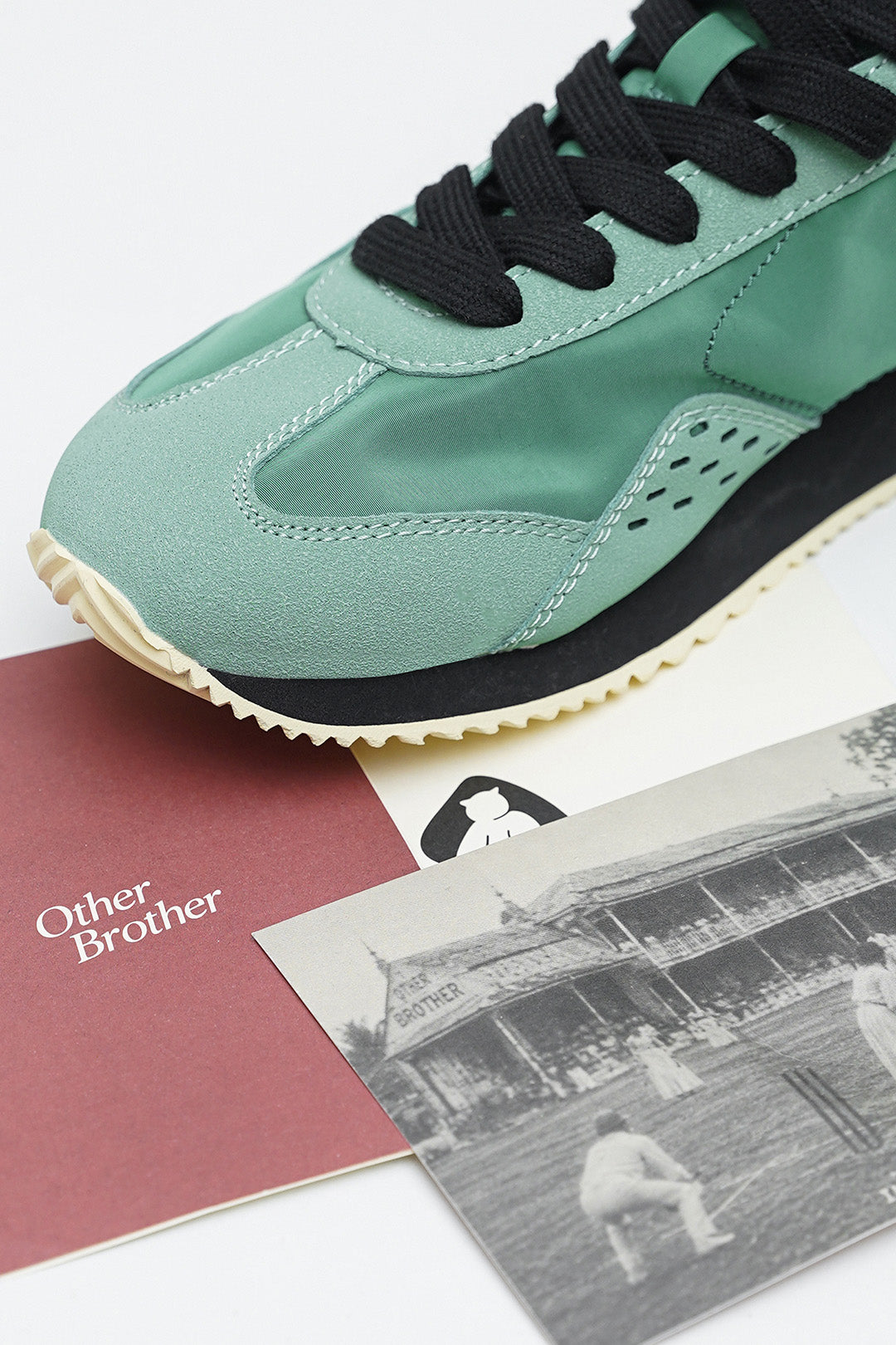 Featherweight Retro Trainers