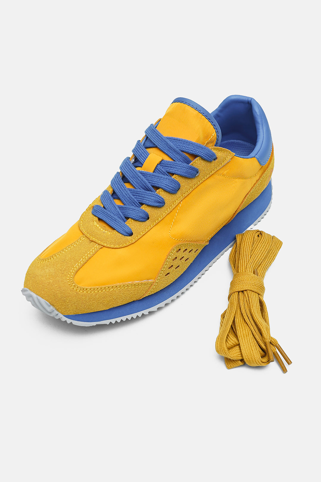 Image of Featherweight Retro Trainers