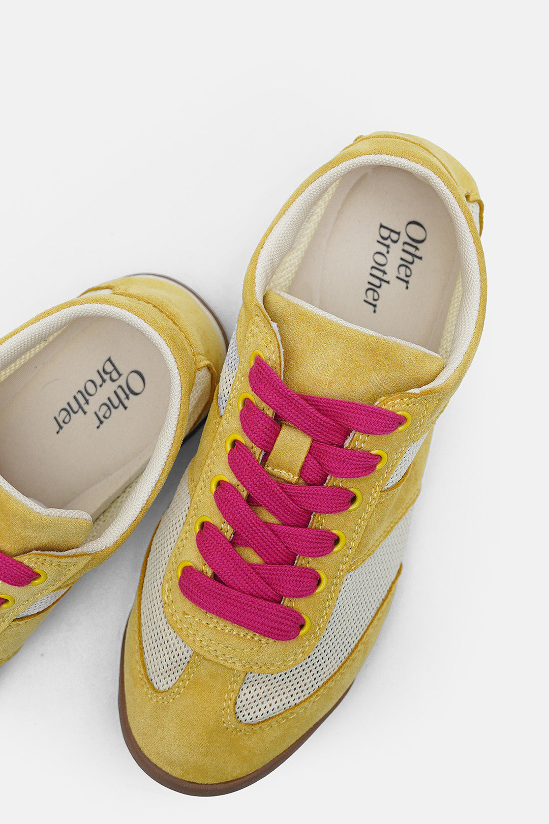 Mesh Packable Sneaker