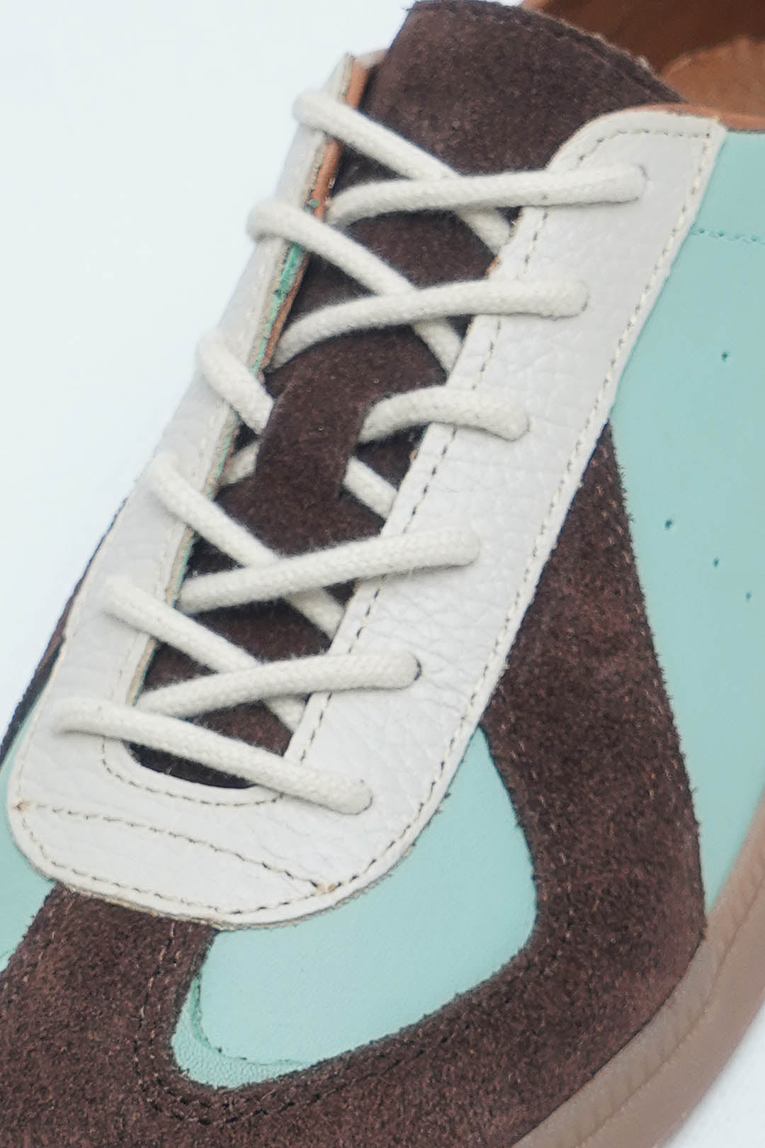 Image of Leather Terrace Sneaker 02