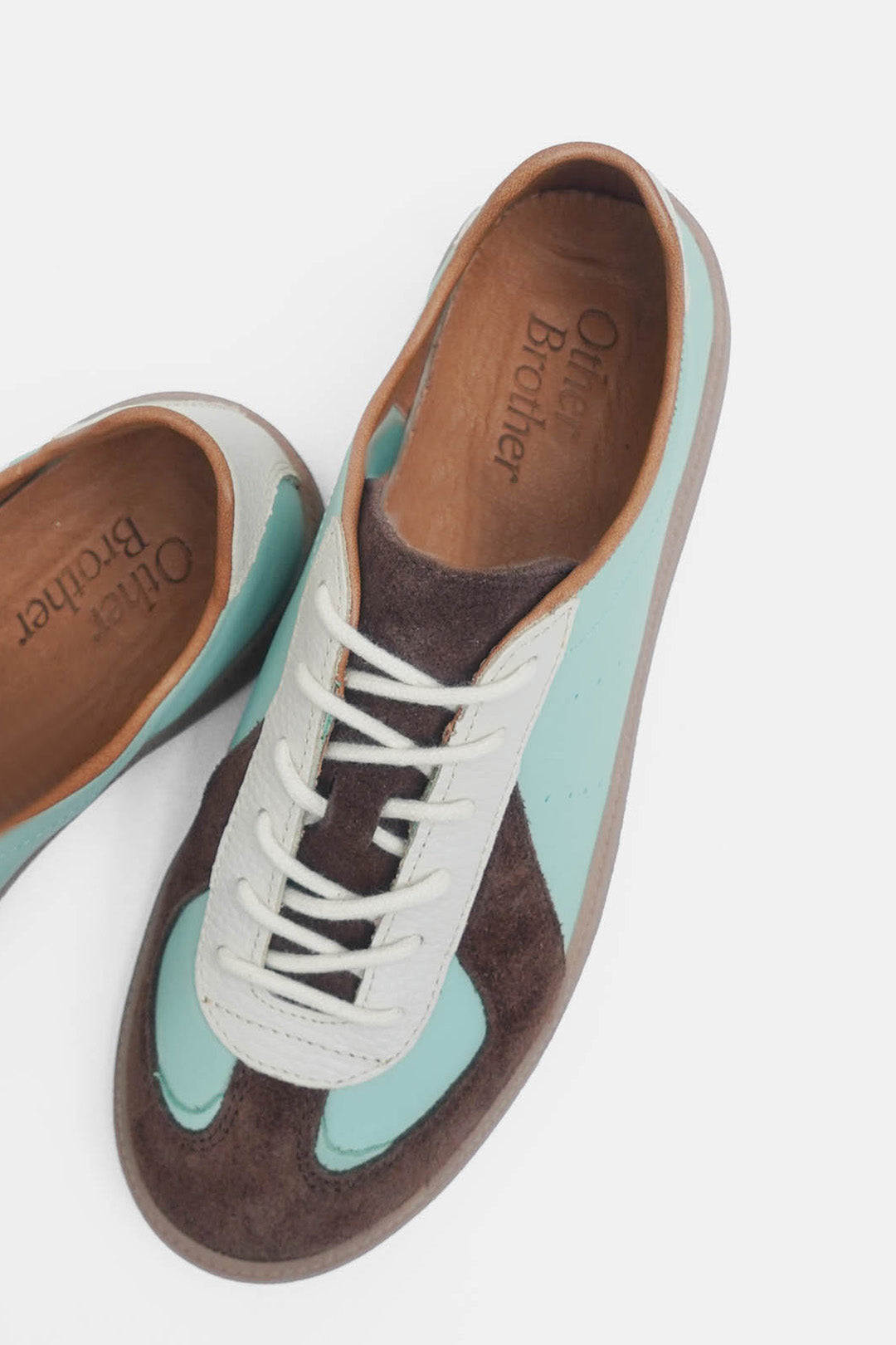 Image of Leather Terrace Sneaker 02